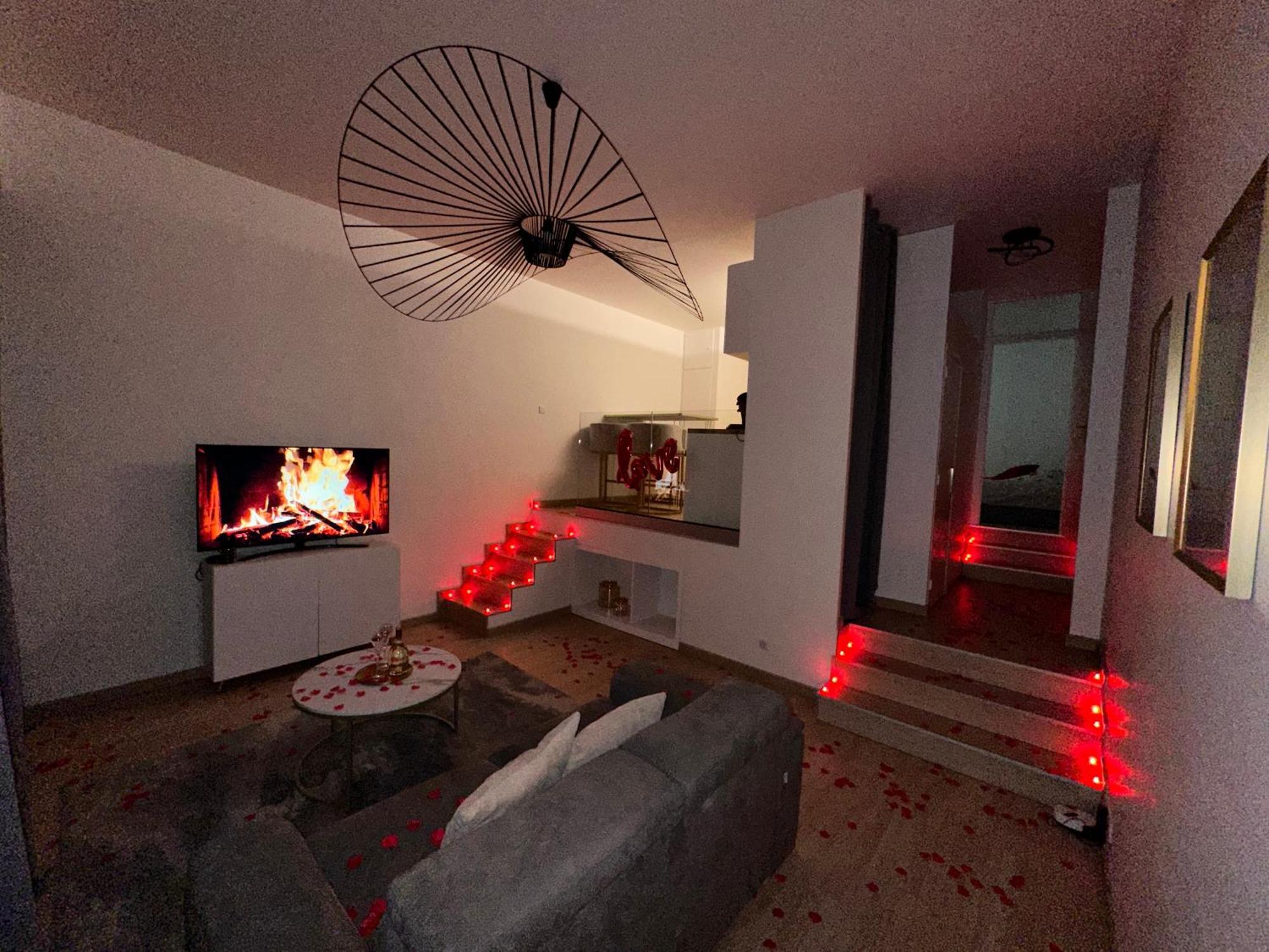 2 Pieces - Parking - Jacuzzi - Food & Drink - Love Menton Buitenkant foto